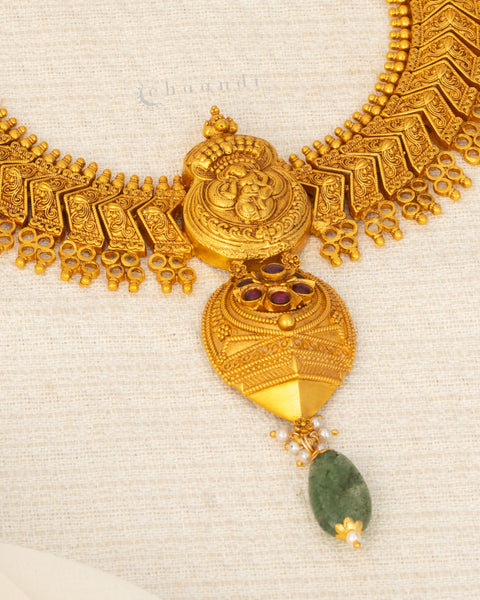 Antique Gold Polish Lakshmi Motif Chevron Style Short Necklace