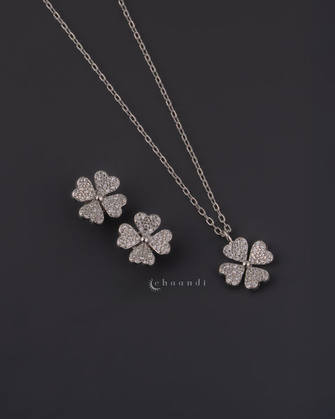 Silver Pendant Chain With Earrings SCE1007
