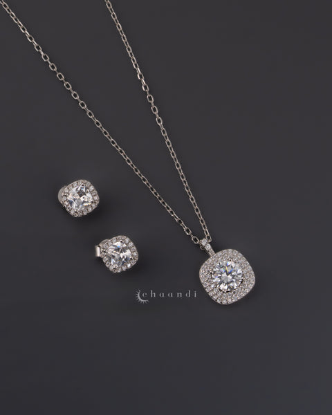 Silver Pendant Chain With Earrings SCE1003