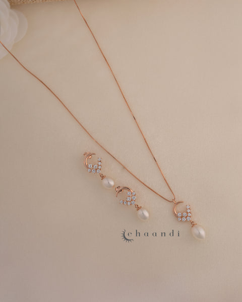 Rose Gold Pendant Chain With Earrings SCE1014