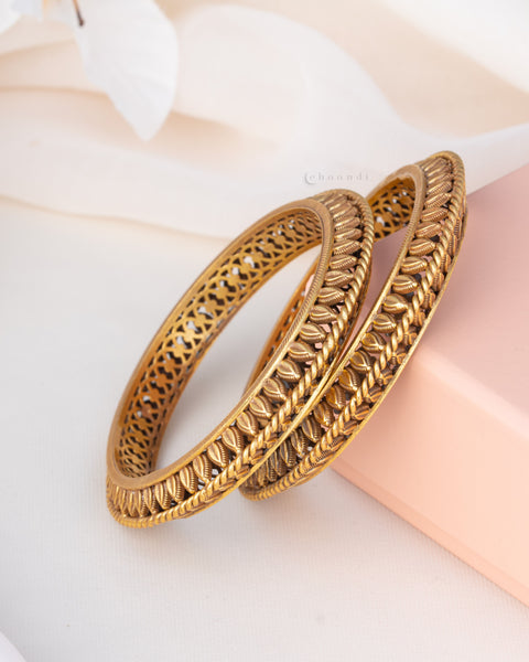 Gold Polish Silver Bangle (Single)