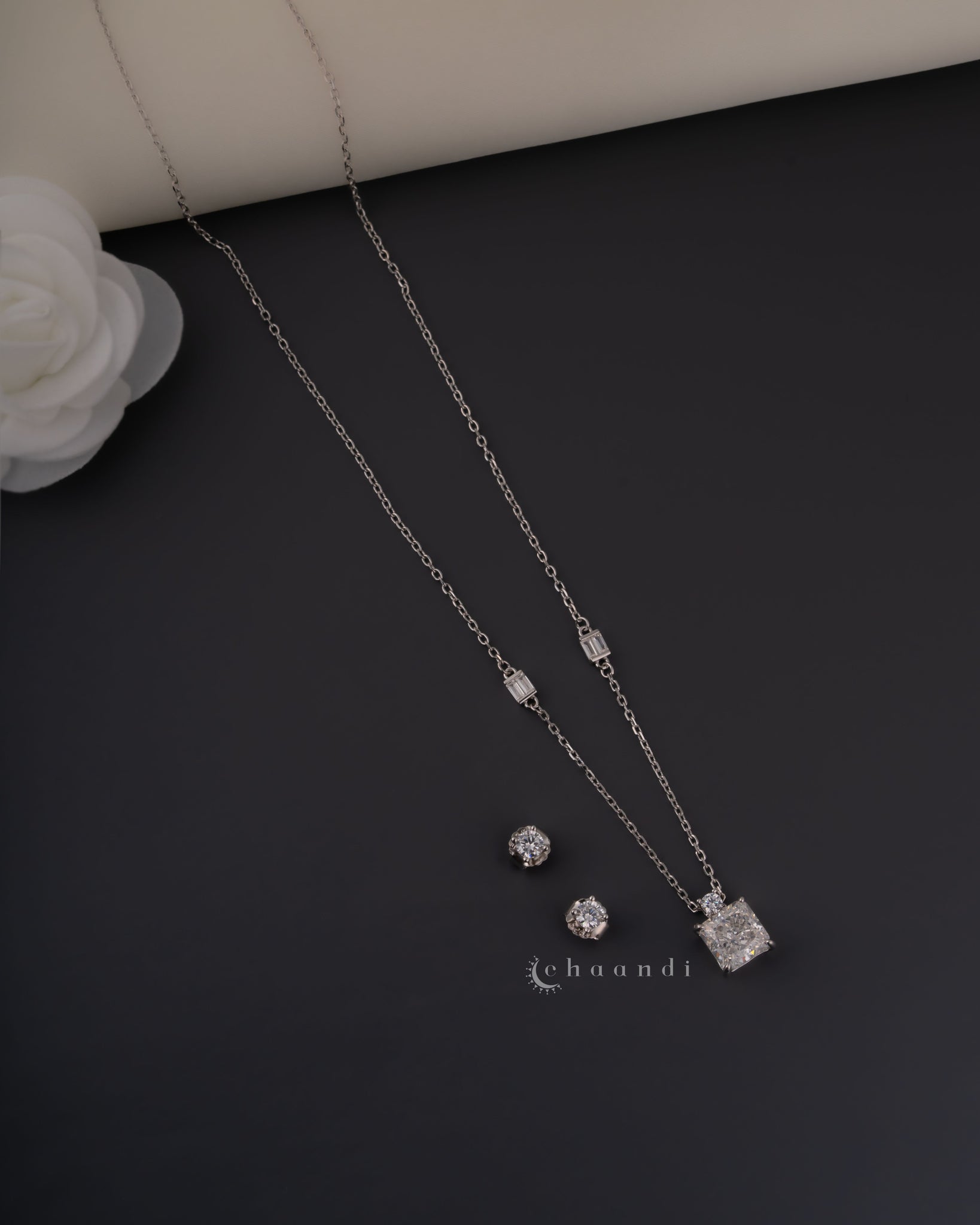 Silver Pendant Chain With Earrings SCE1001